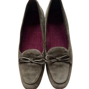 Munro Women’s Rossa Flat Gingerbread Brown Suede w/bow‎ Size 8.5 M